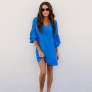 VICI - Bellina Bell Sleeve Shift Dress